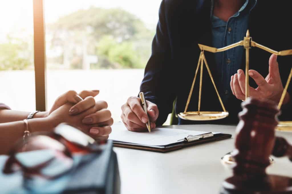 Court Applications vs. Mediation: A Less Stressful Path with EH Mediation Sandown